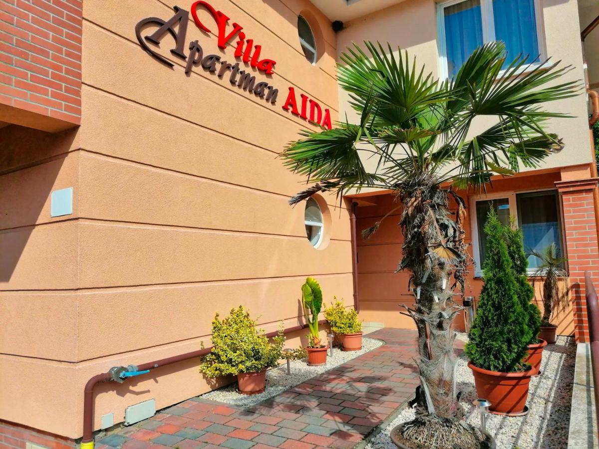 Villa Aida Apartman Hajduszoboszlo Ngoại thất bức ảnh