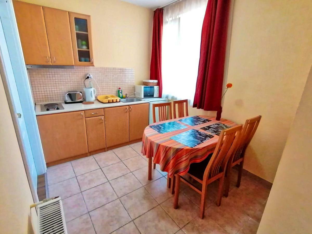 Villa Aida Apartman Hajduszoboszlo Ngoại thất bức ảnh