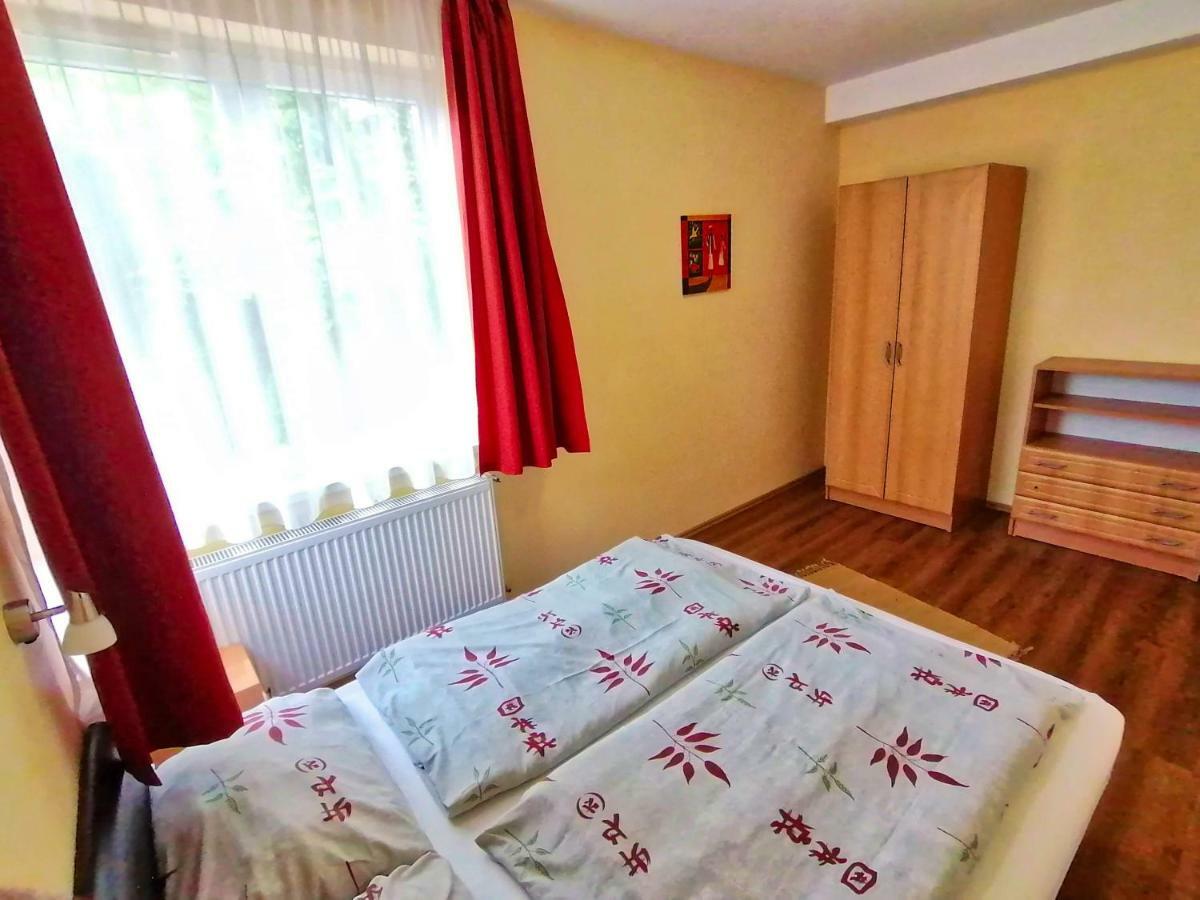 Villa Aida Apartman Hajduszoboszlo Ngoại thất bức ảnh