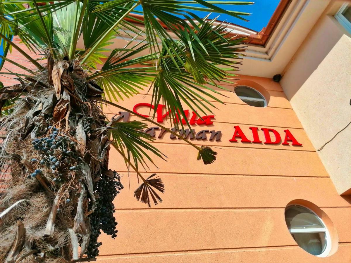 Villa Aida Apartman Hajduszoboszlo Ngoại thất bức ảnh