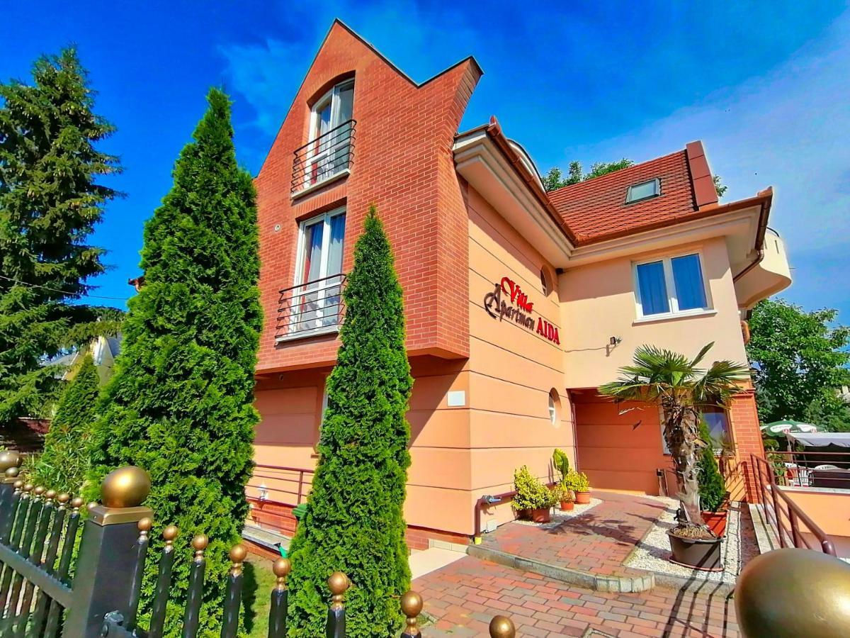 Villa Aida Apartman Hajduszoboszlo Ngoại thất bức ảnh