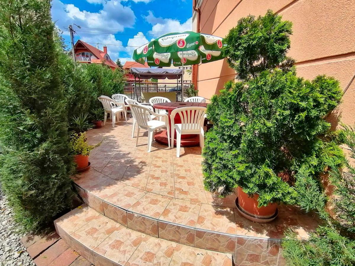 Villa Aida Apartman Hajduszoboszlo Ngoại thất bức ảnh