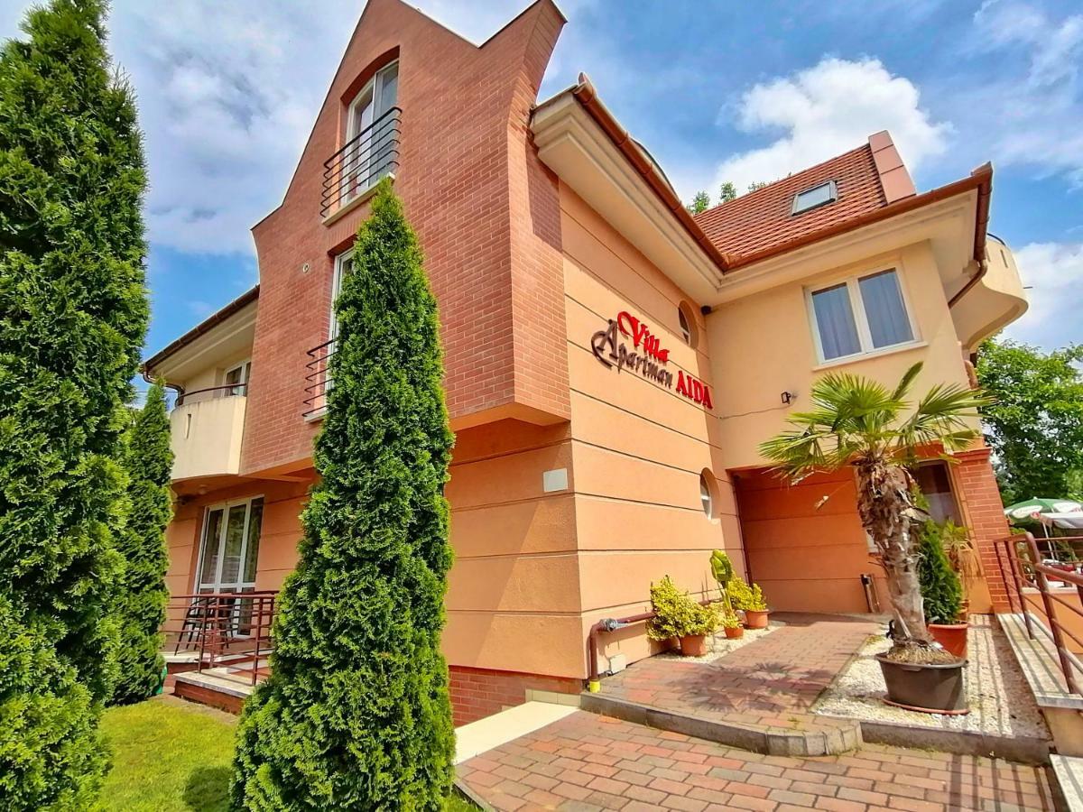 Villa Aida Apartman Hajduszoboszlo Ngoại thất bức ảnh
