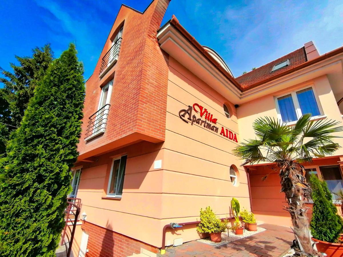 Villa Aida Apartman Hajduszoboszlo Ngoại thất bức ảnh